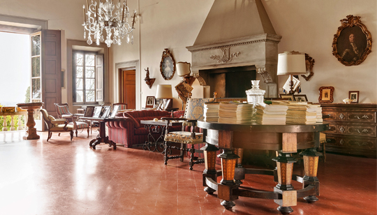 Dipinti e Arredi da Villa Saminiati